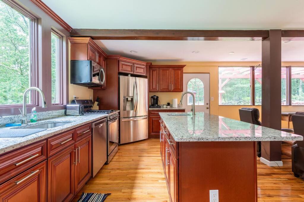 Sunset Estate In The Catskills Monticello Exterior foto